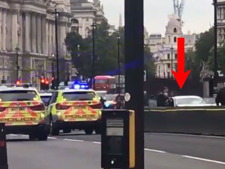 An image that locates the car that is said to have crashed into parliament