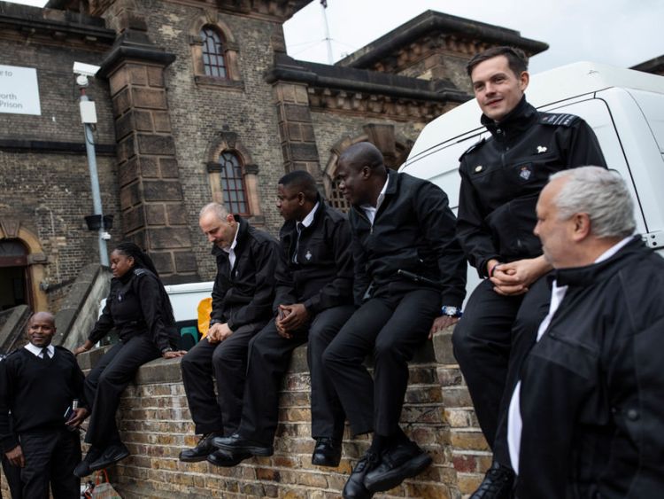  Prison staff at HMP Wandsworth staged a walk-out